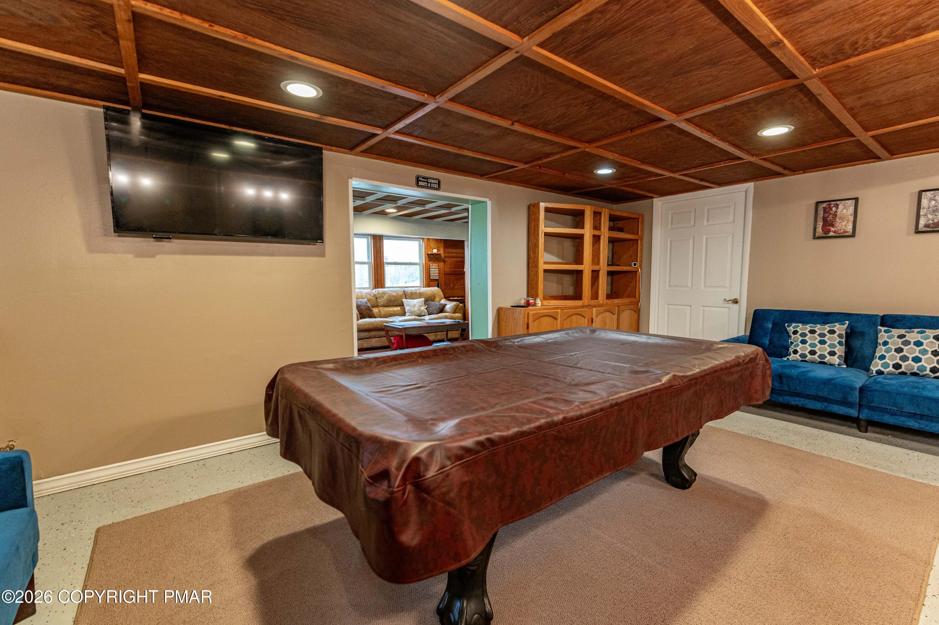 1328 Winding Way Property Photo 44