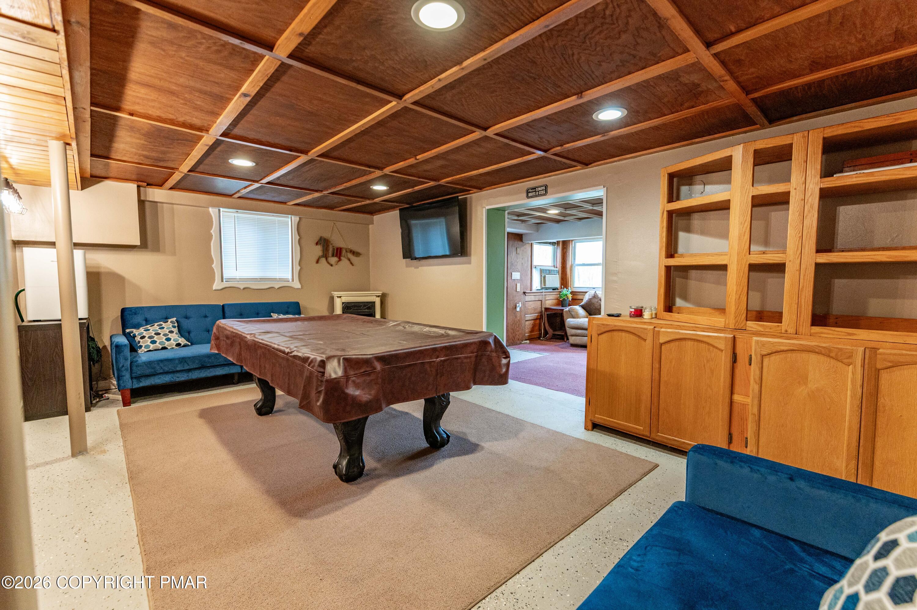 1328 Winding Way Property Photo 45