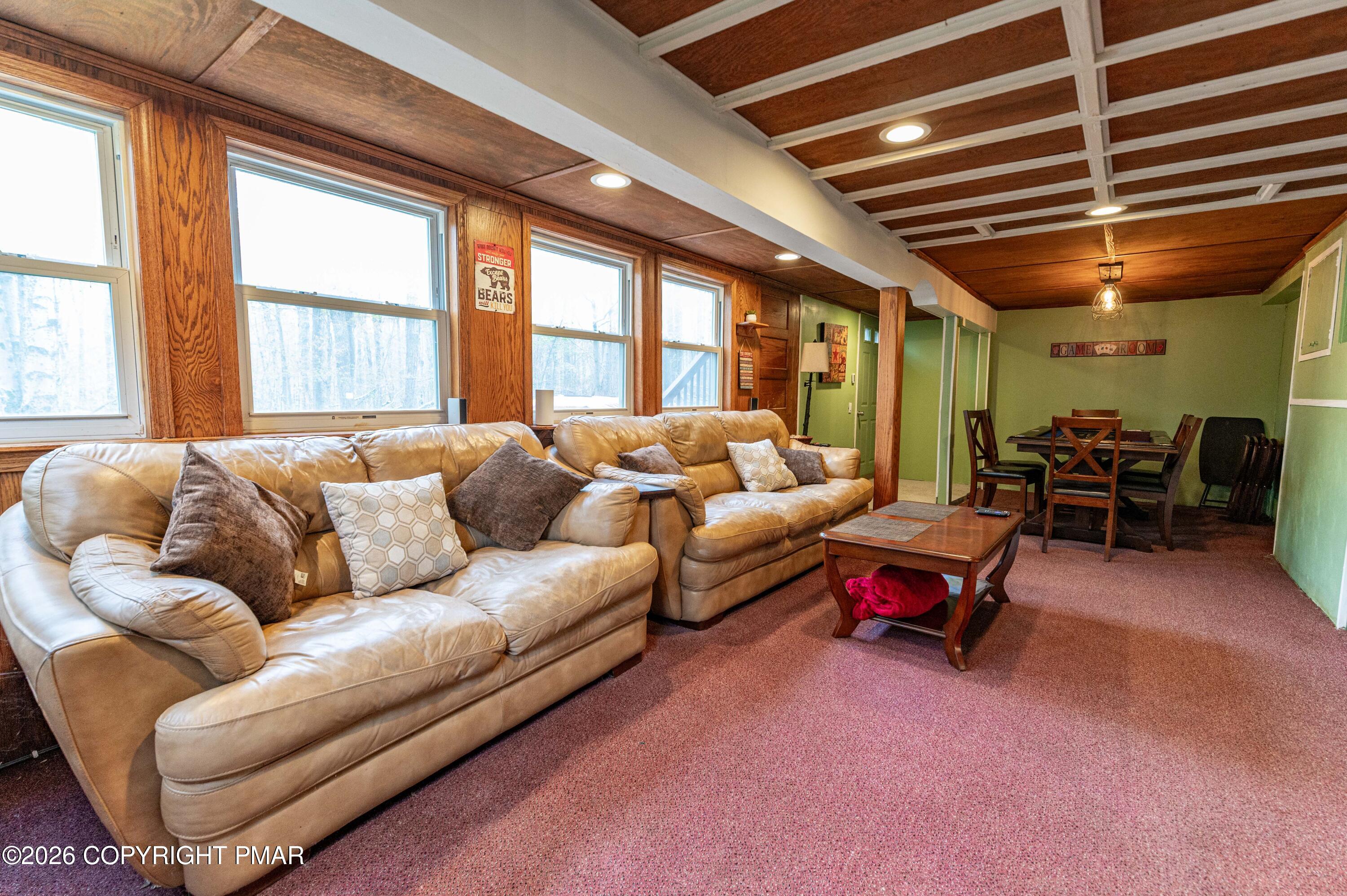 1328 Winding Way Property Photo 47
