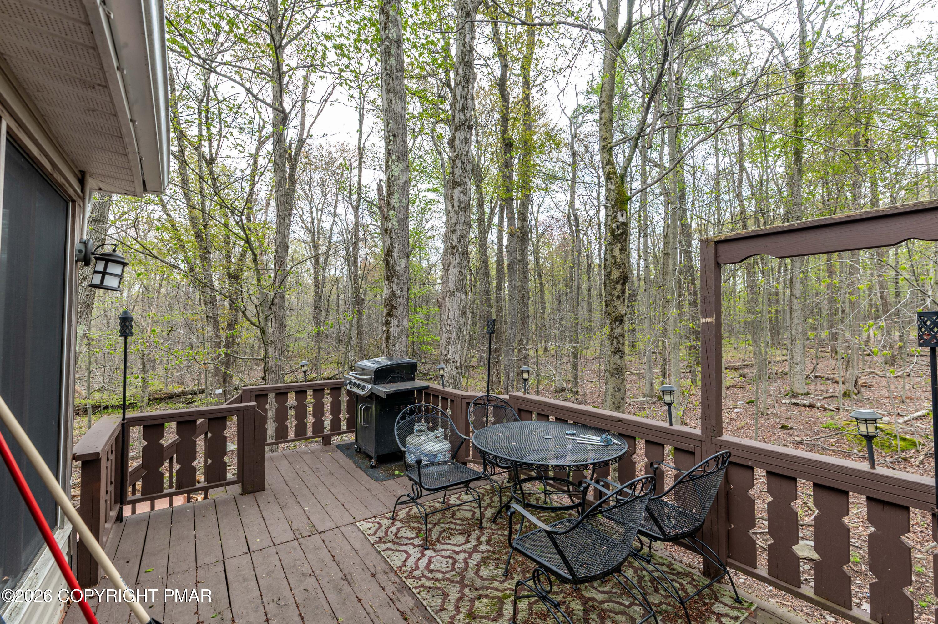1328 Winding Way Property Photo 55