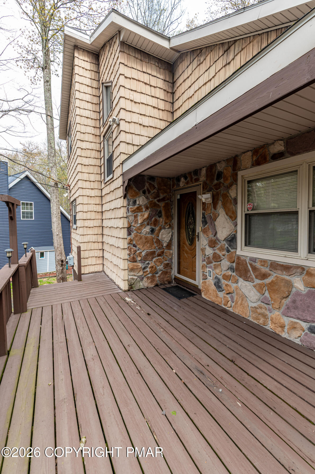 1328 Winding Way Property Photo 59