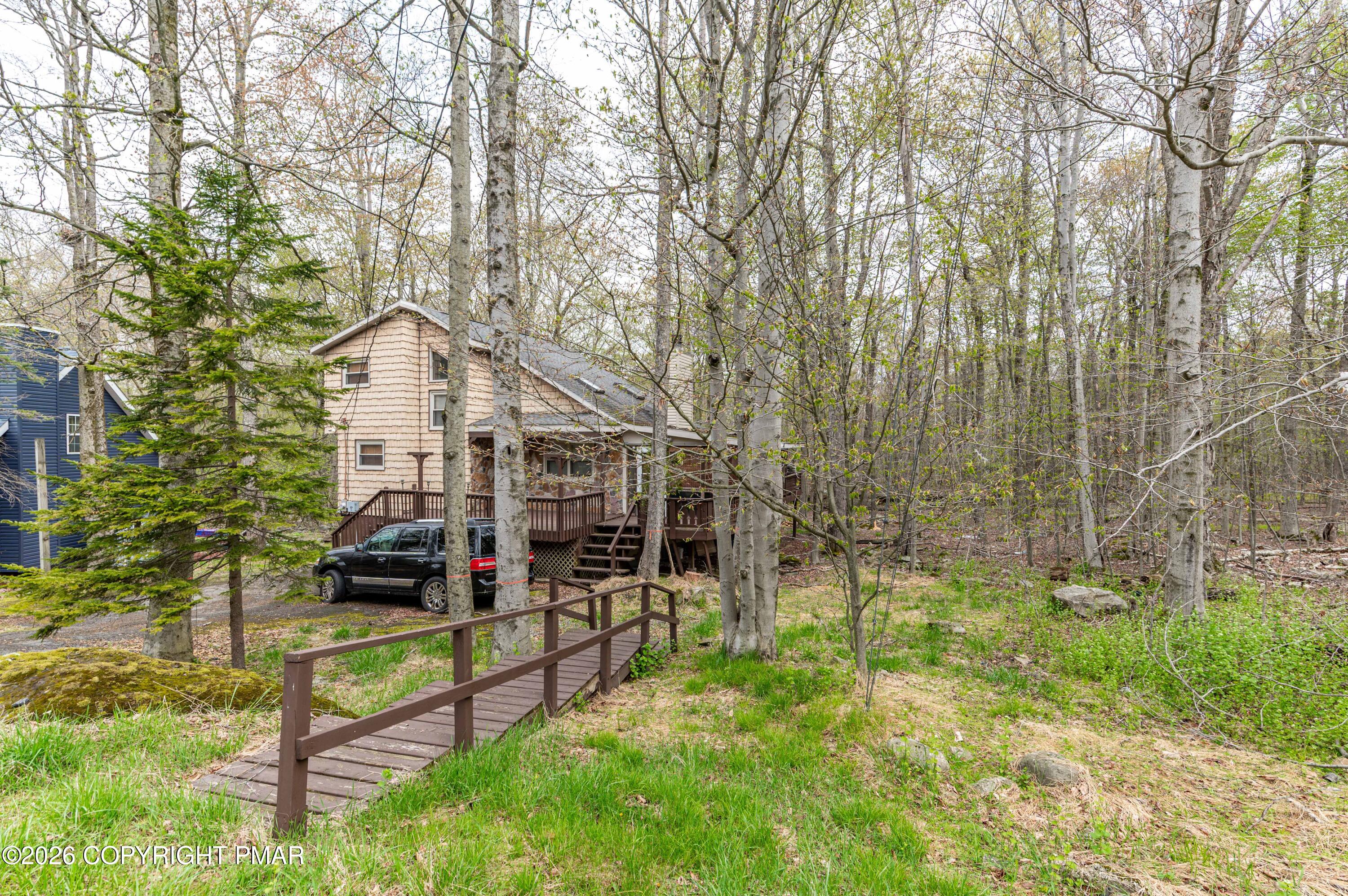 1328 Winding Way Property Photo 62