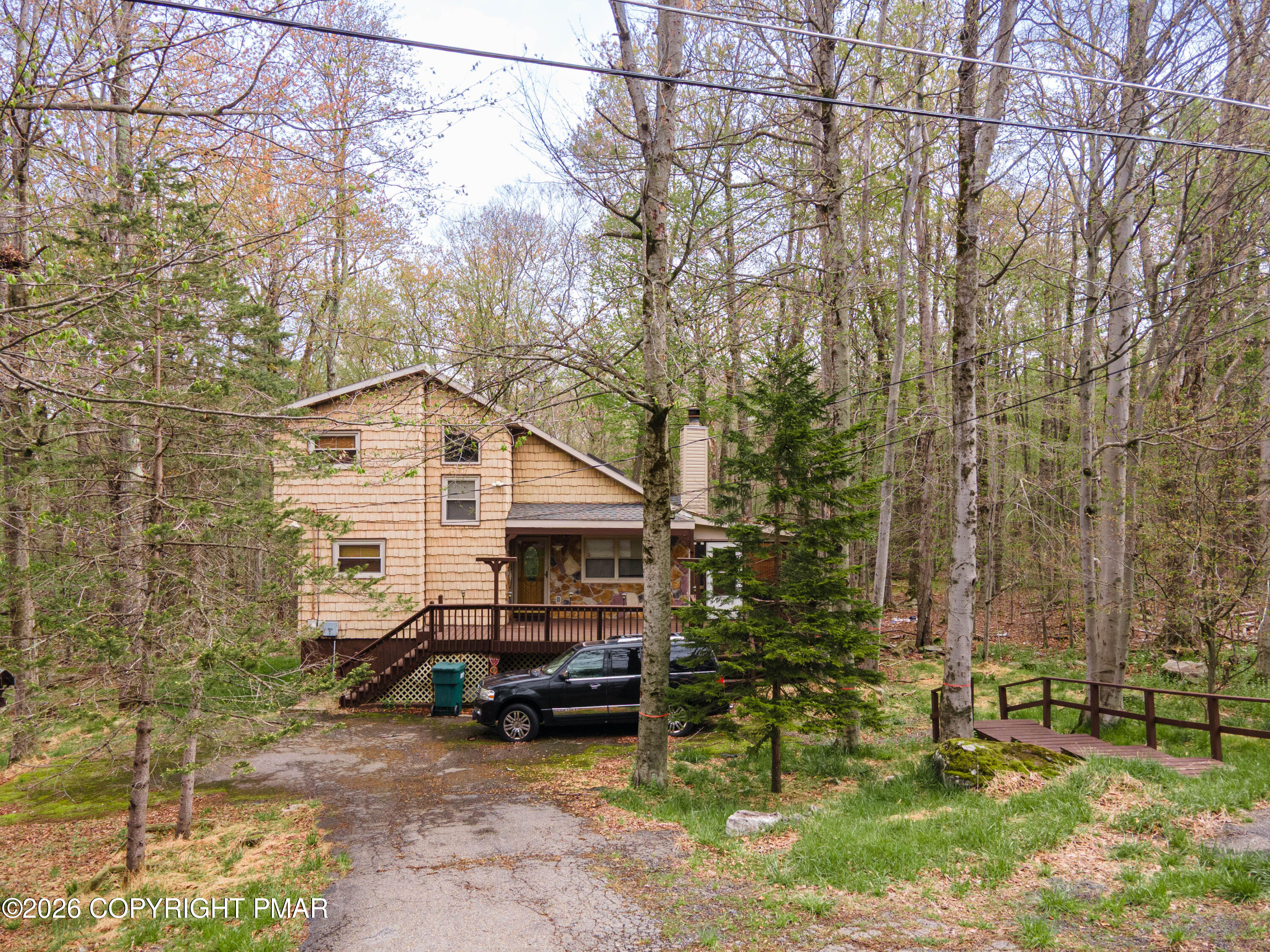 1328 Winding Way Property Photo 63