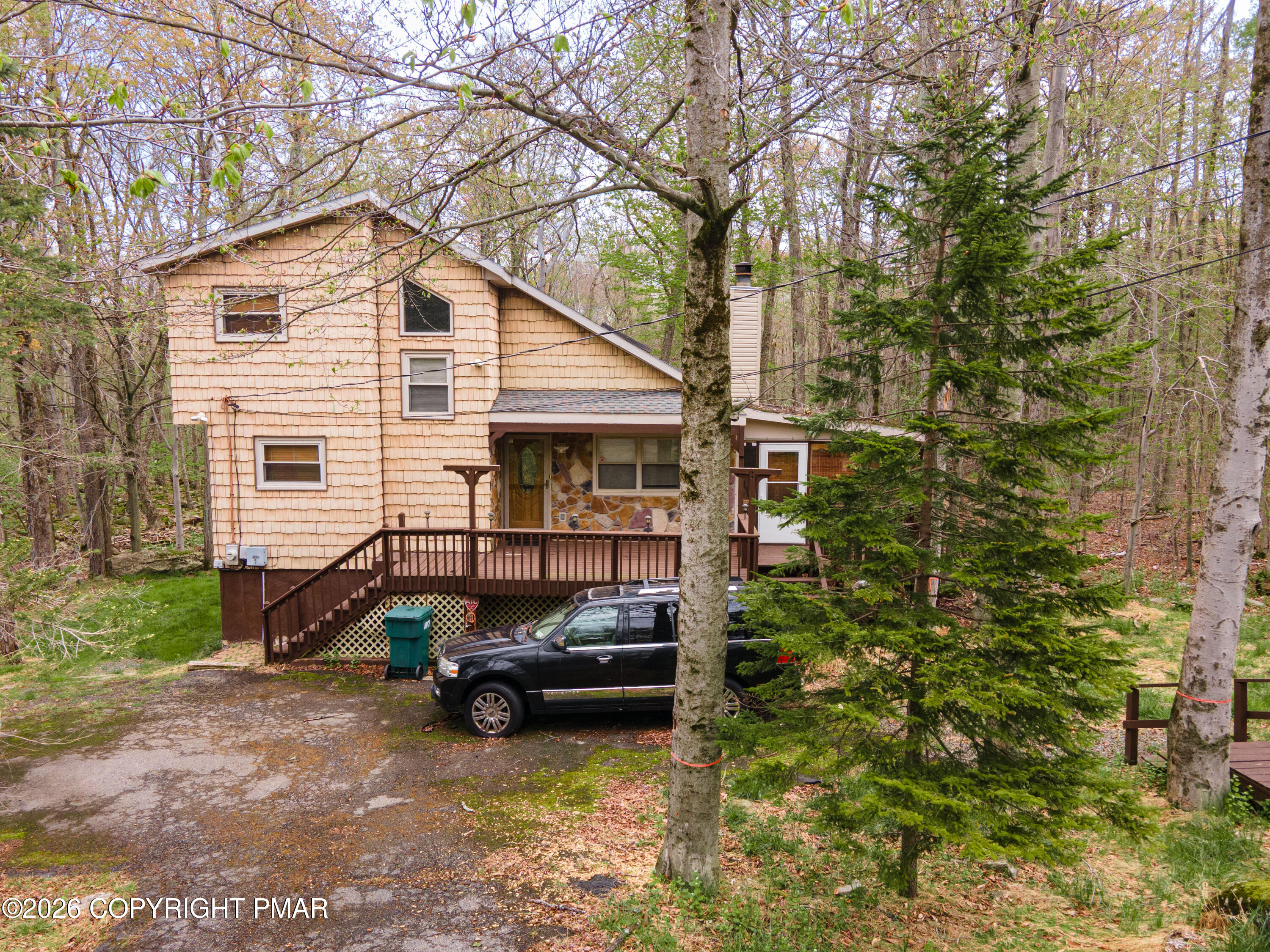 1328 Winding Way Property Photo 64