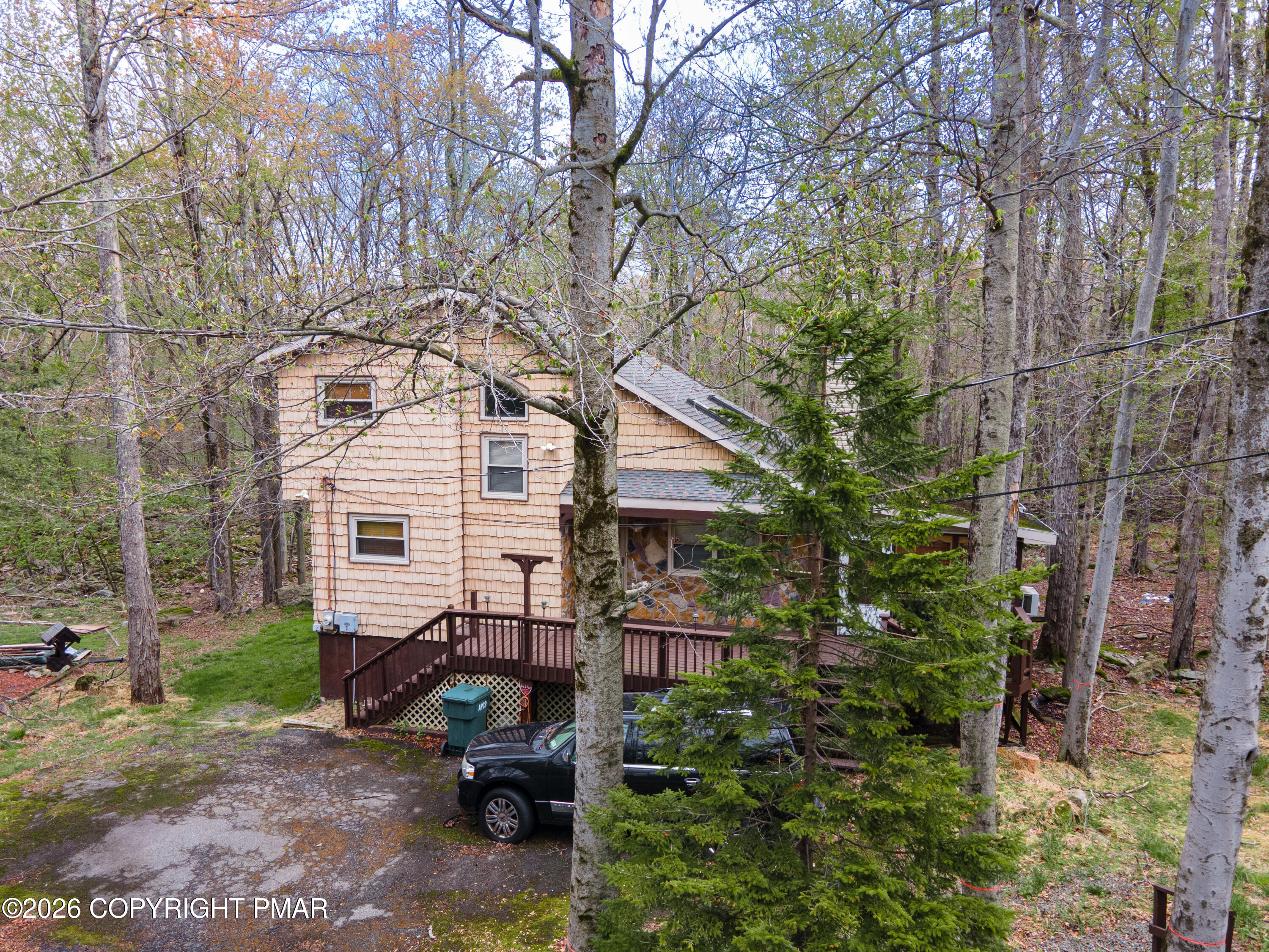 1328 Winding Way Property Photo 76