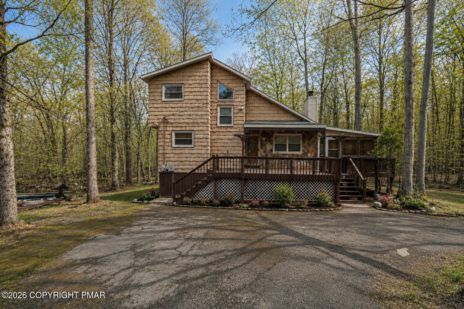 1328 Winding Way Property Photo 78