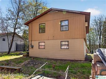 6060 Boardwalk Drive Property Photo 9