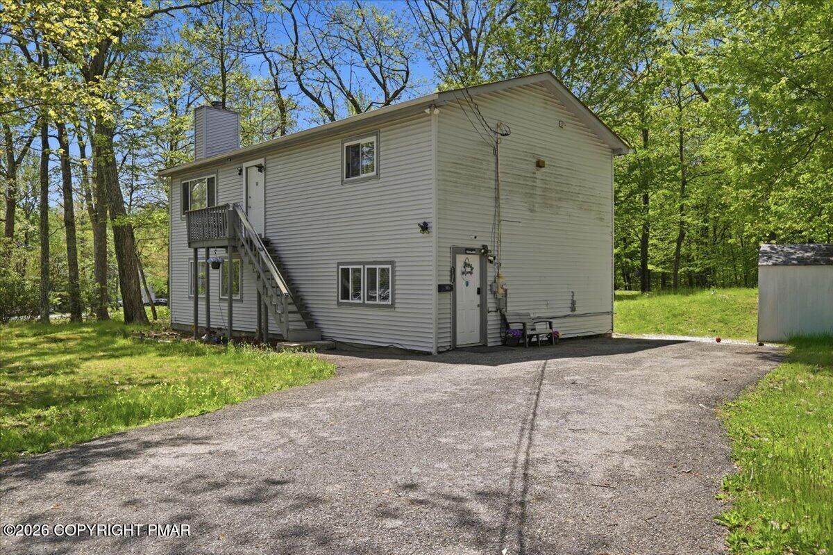 3188 Hamlet Drive Property Photo 4