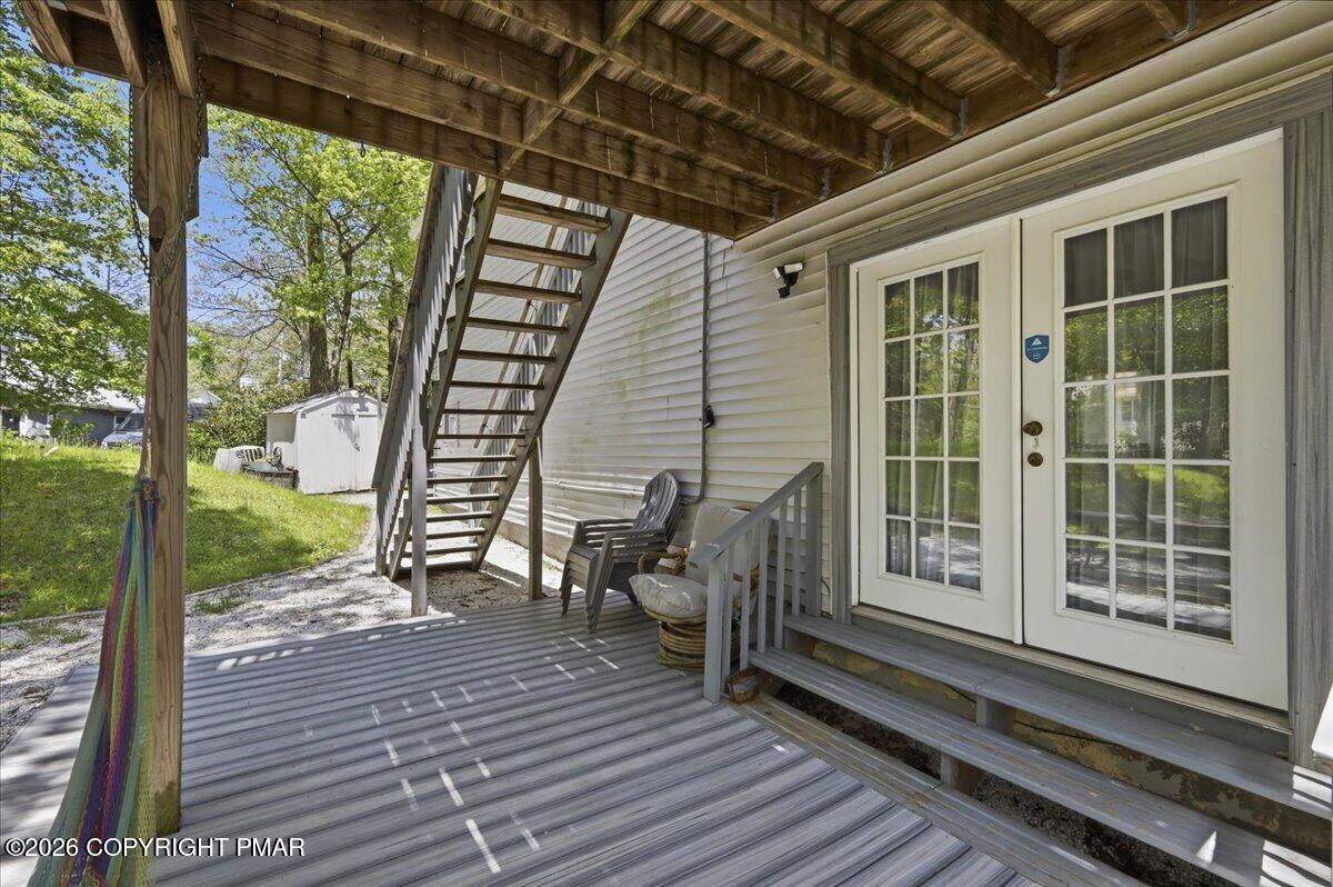 3188 Hamlet Drive Property Photo 7