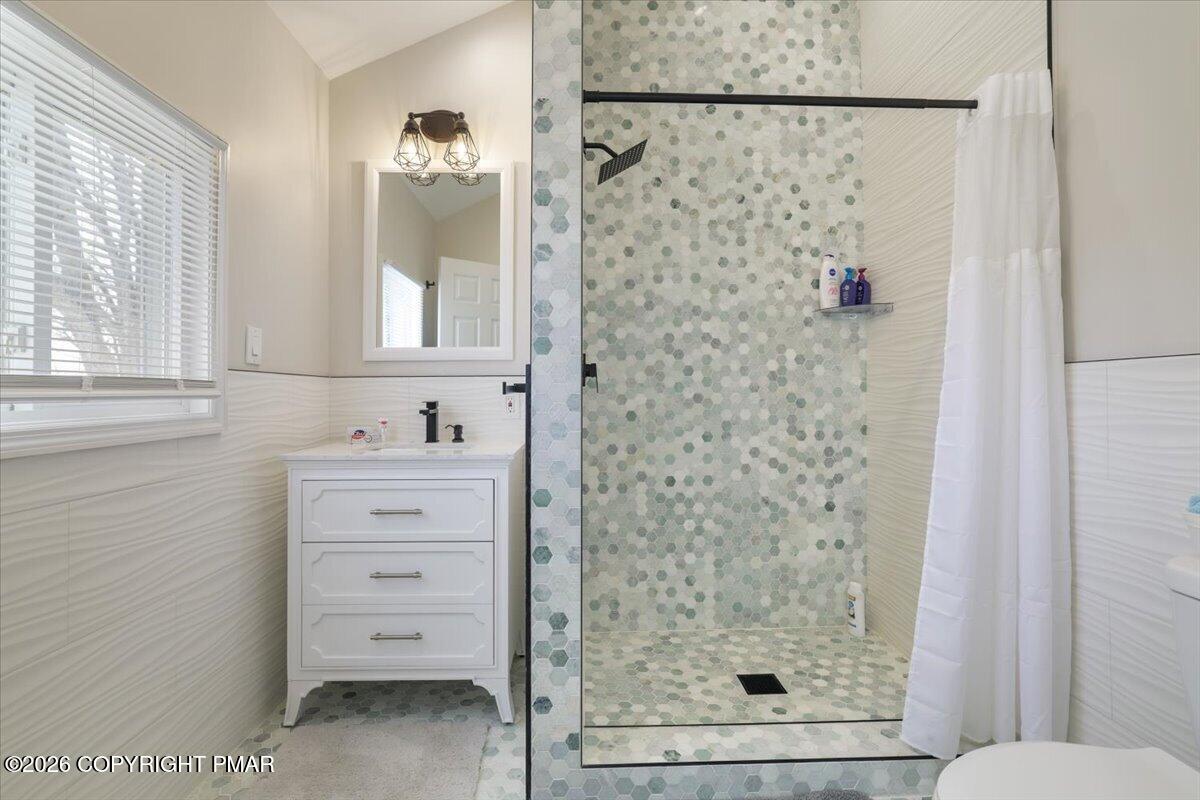 5873 Decker Road Property Photo 13