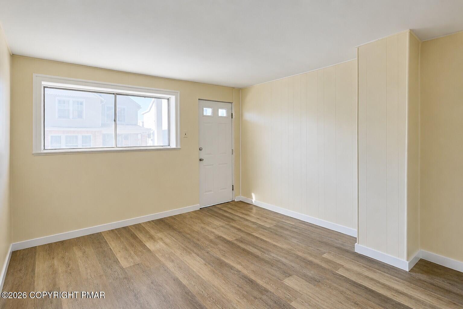 230 E Fell Street Property Photo 4