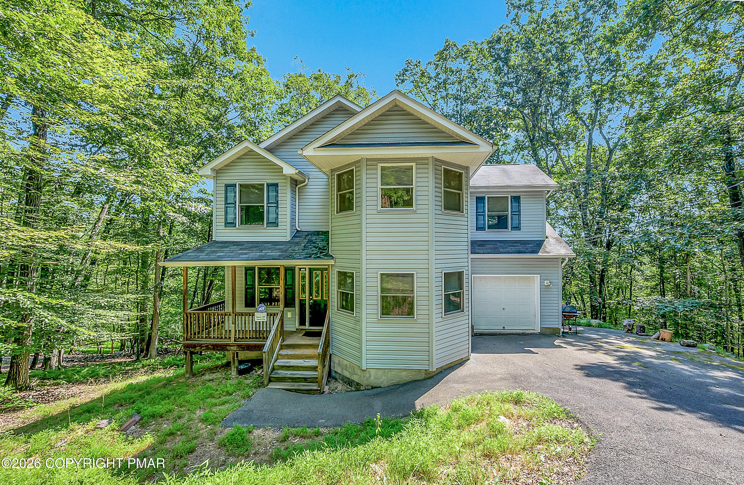 164 Bellingham Drive Property Photo 1