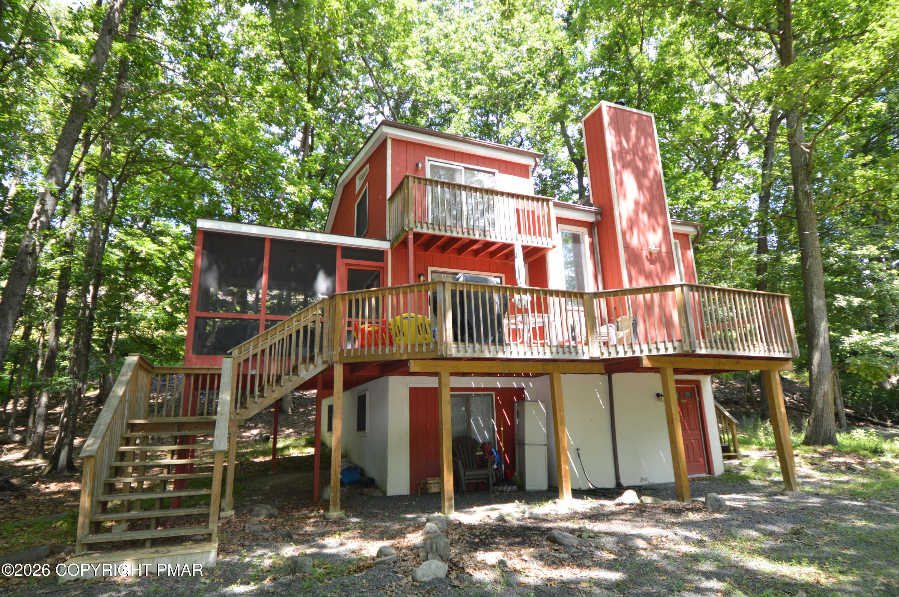 128 Ashley Court Property Photo 1