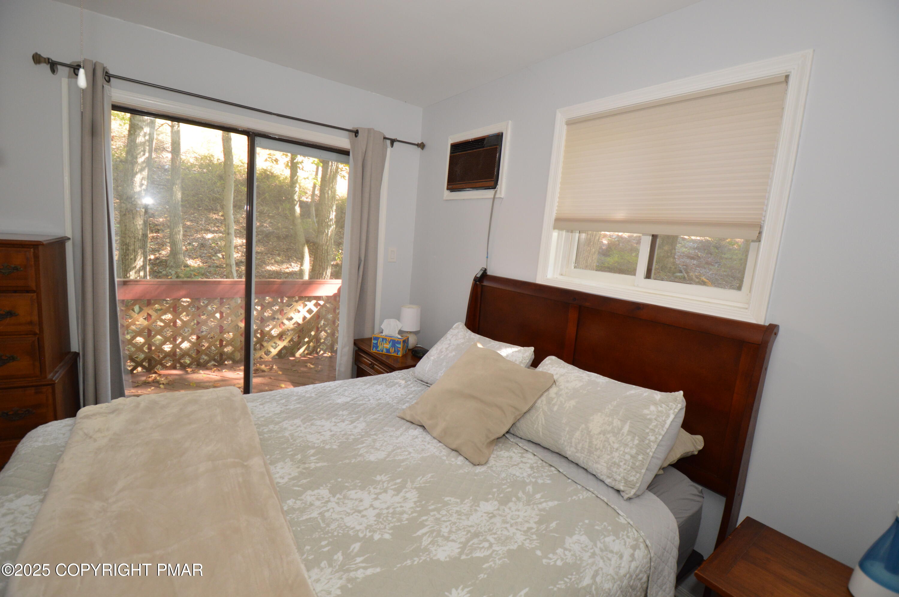 128 Ashley Court Property Photo 8