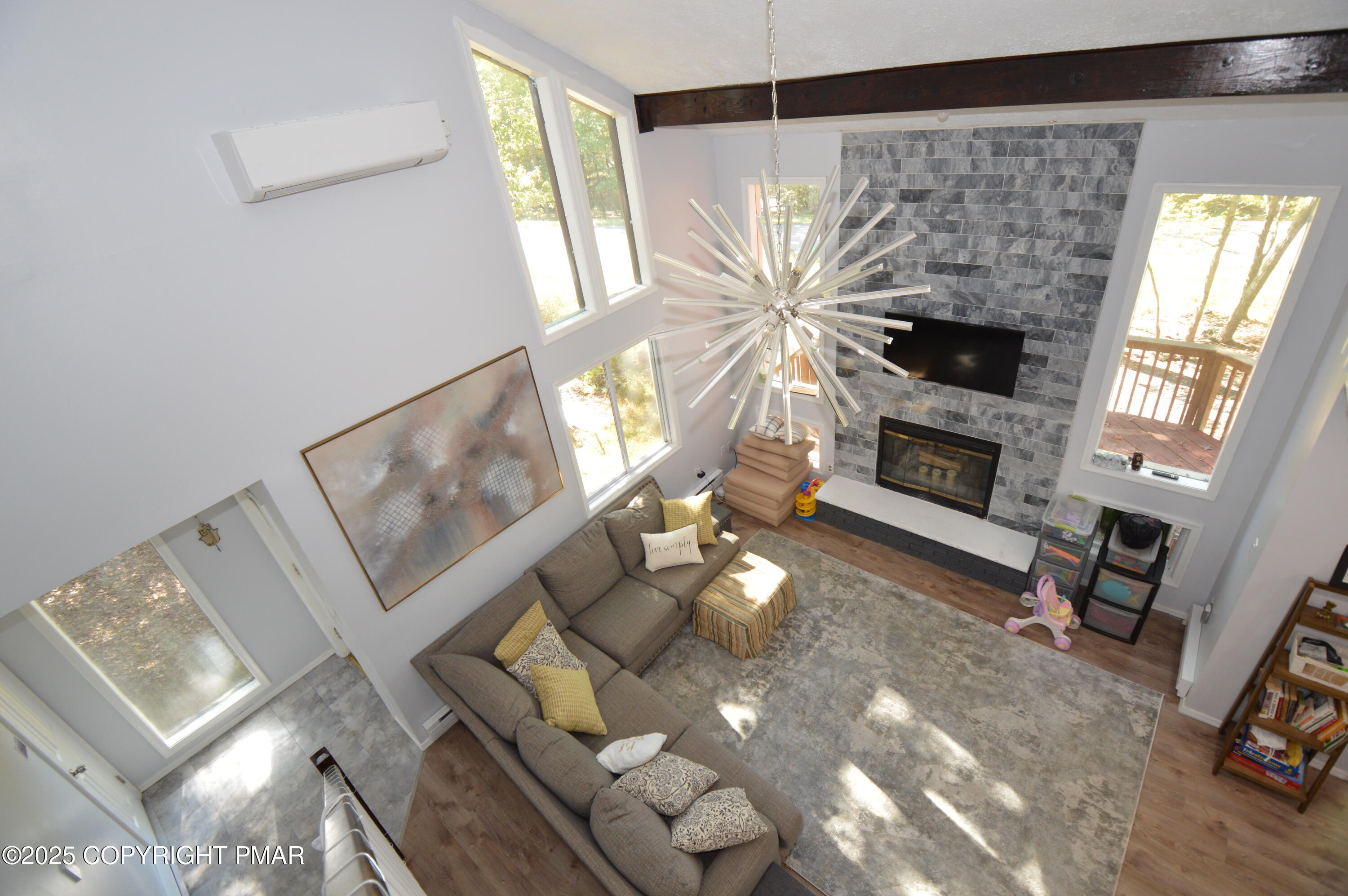 128 Ashley Court Property Photo 12