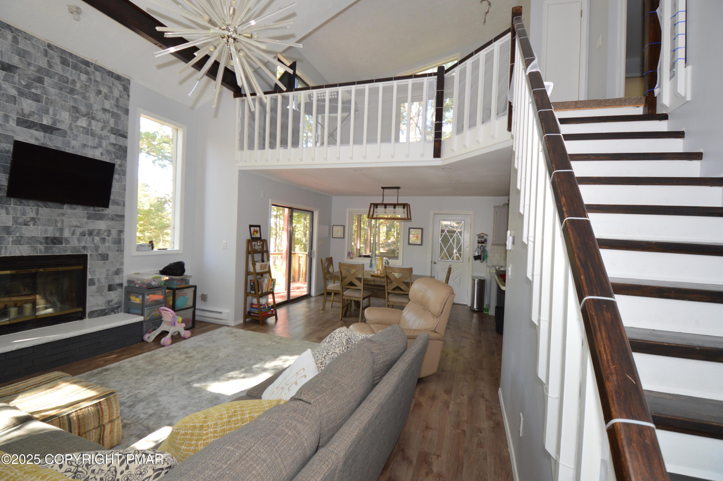128 Ashley Court Property Photo 20