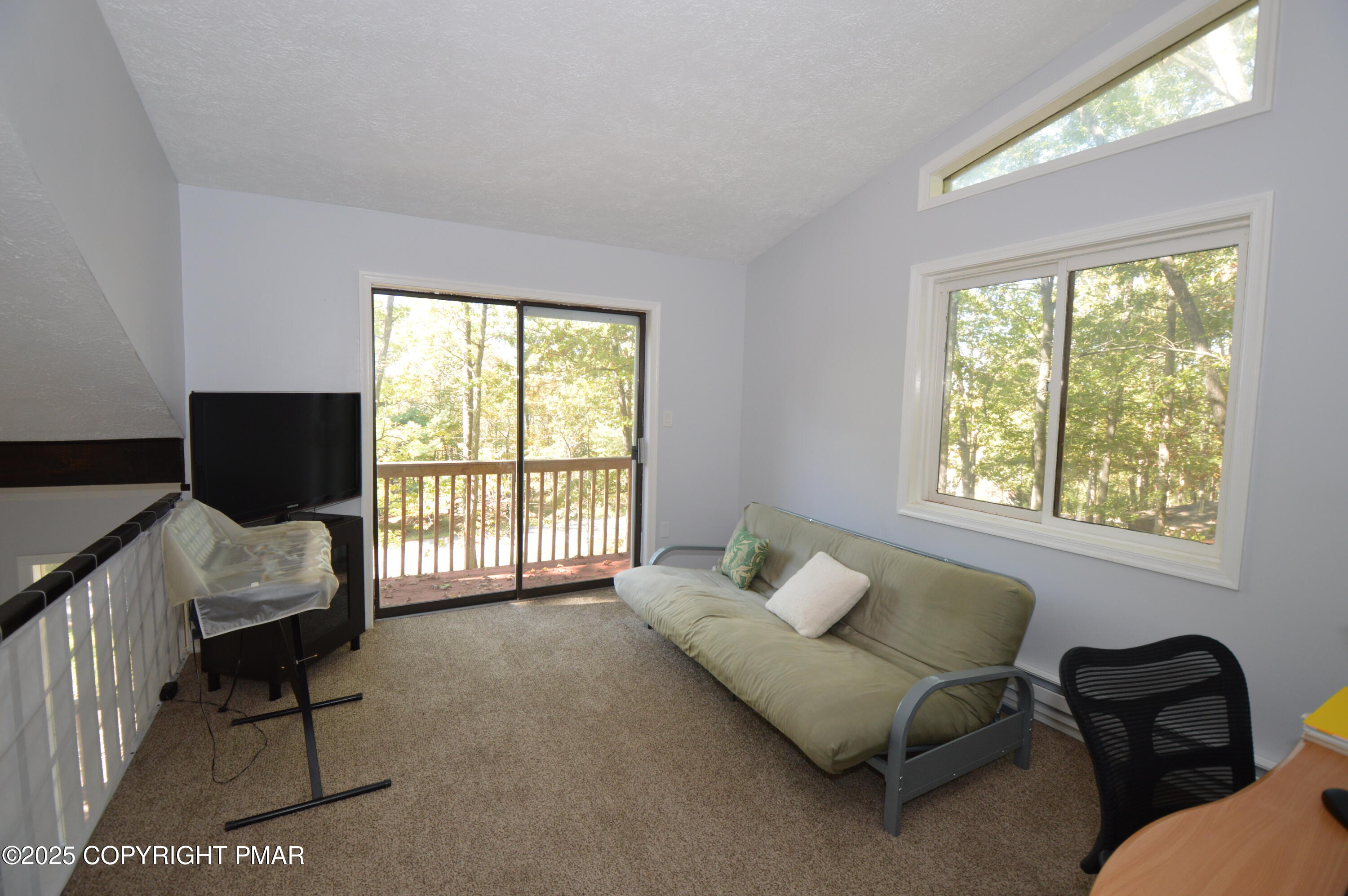 128 Ashley Court Property Photo 29