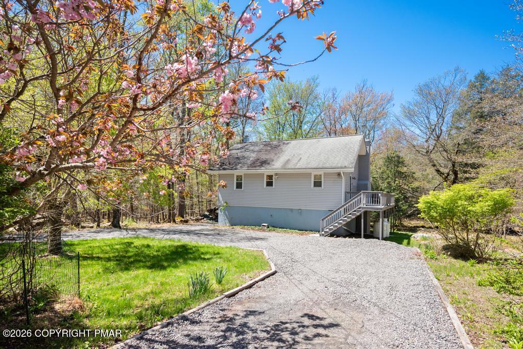 1061 Ridge Drive Property Photo 1