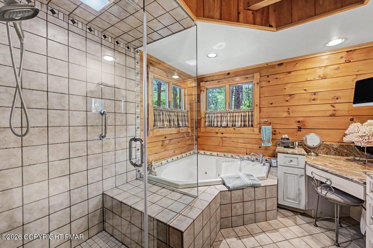 2123 Camp Owaissa Court Property Photo 16