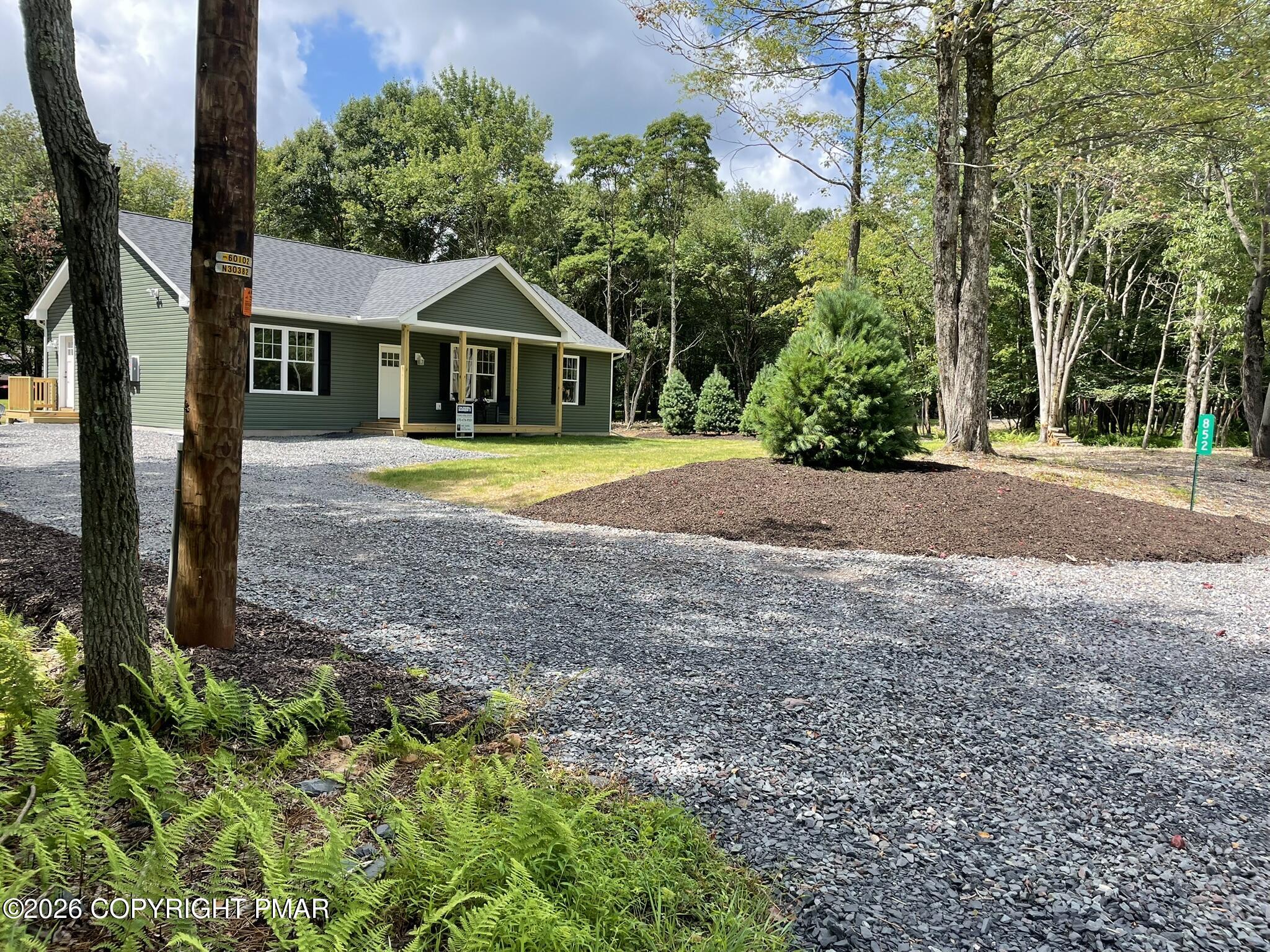 852 Stony Mountain Road Property Photo 4
