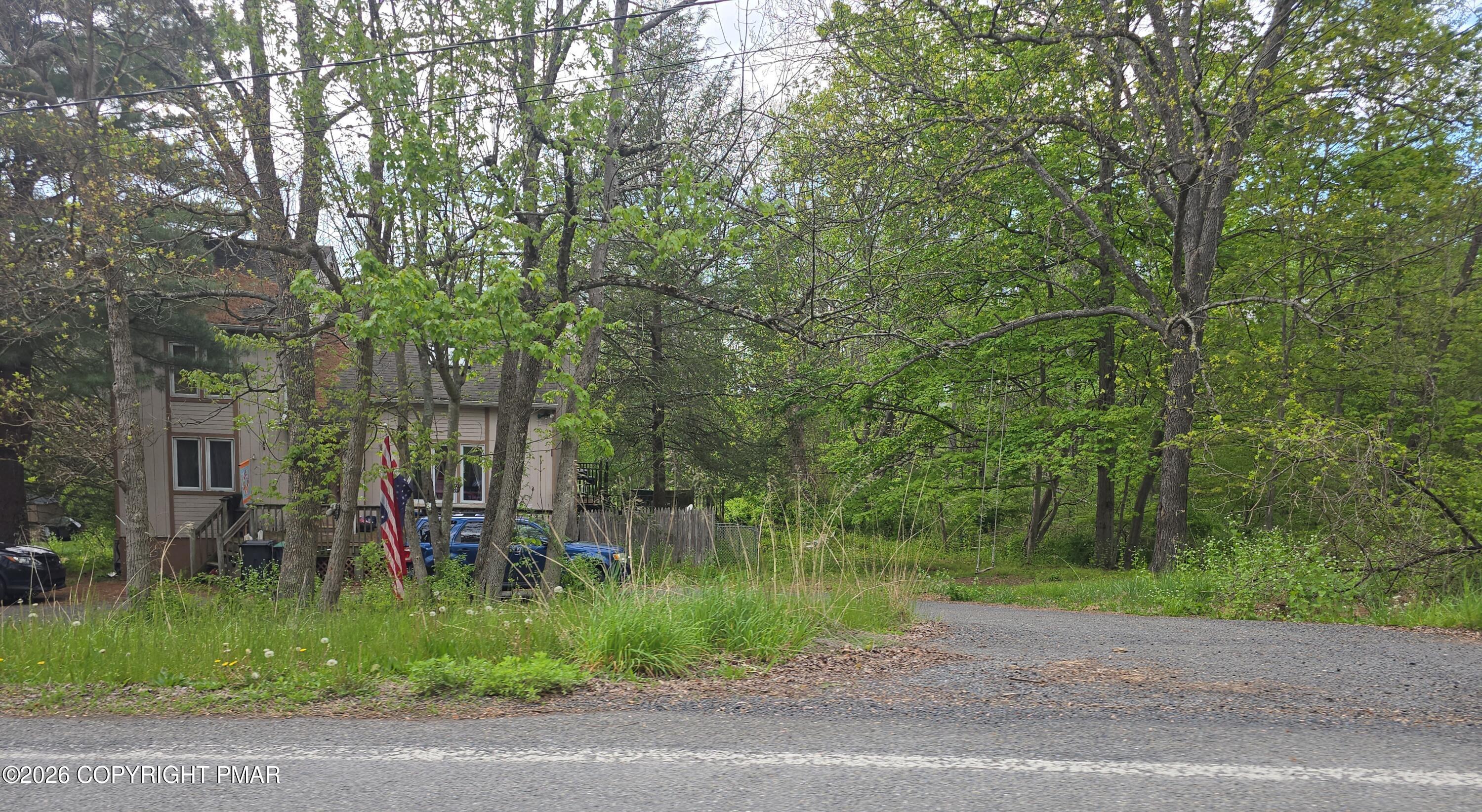 835 Hidden Lake Drive Property Photo 7