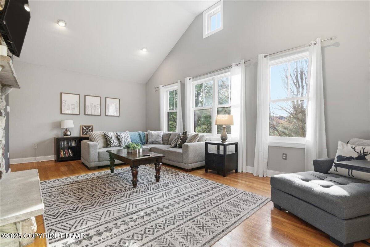 6 Fieldstone Court Property Photo 1