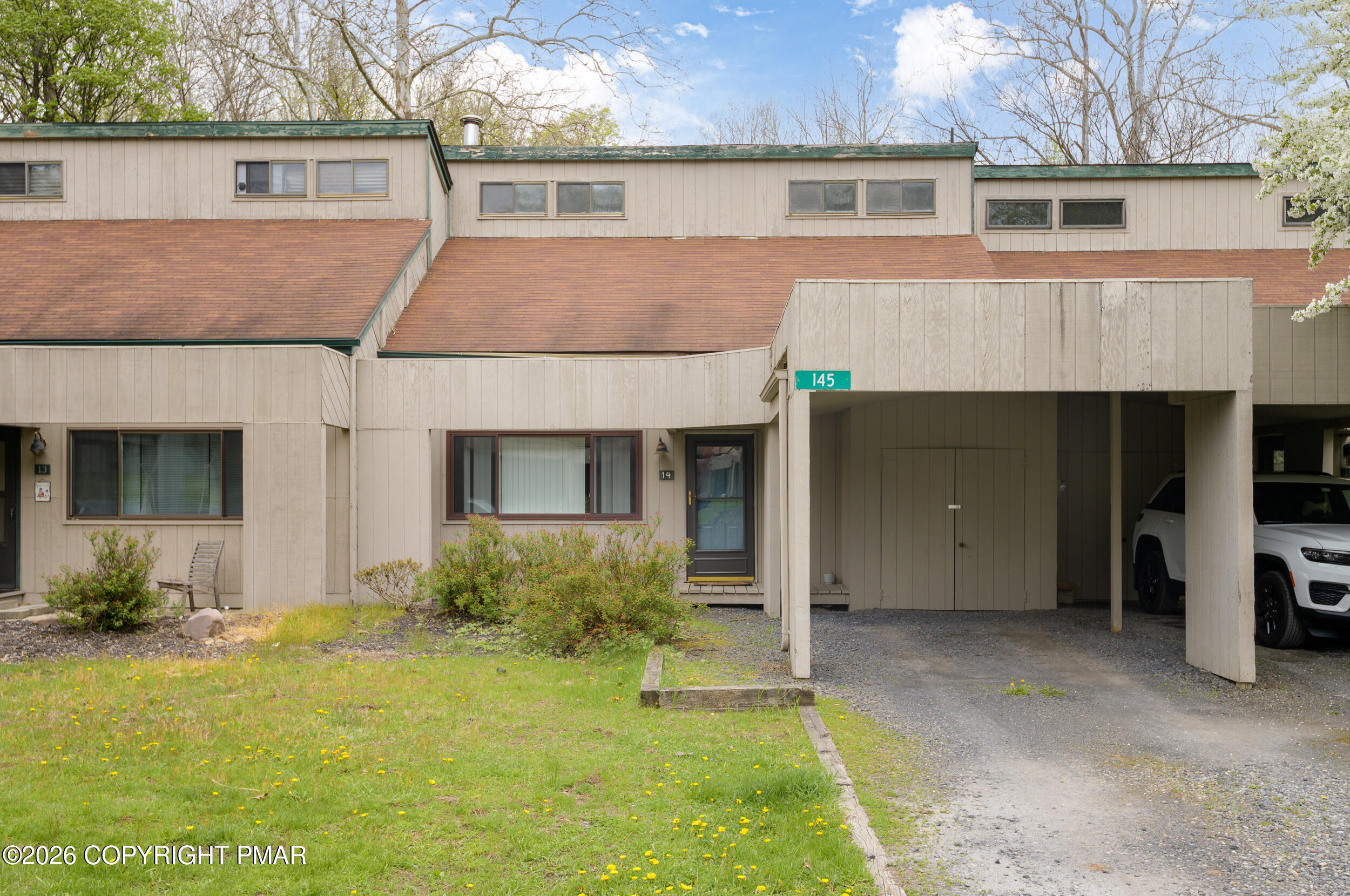 145 Ridge Drive Property Photo 2