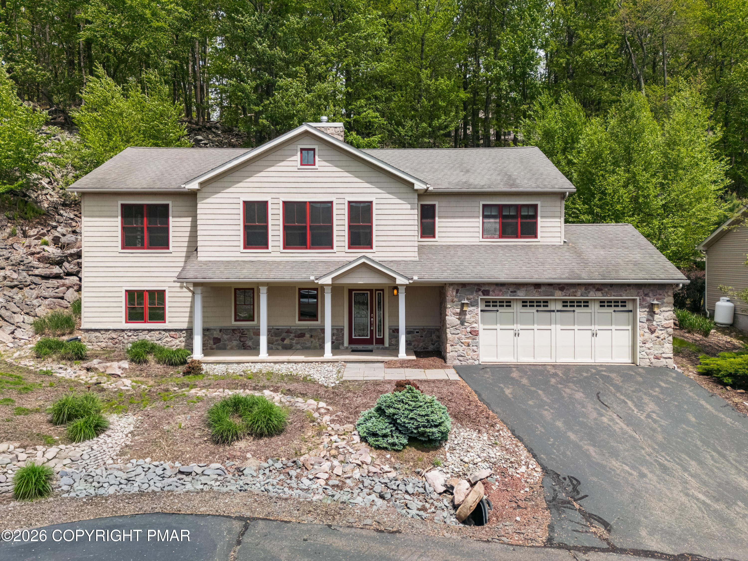 54 Bluestone Court Property Photo 1