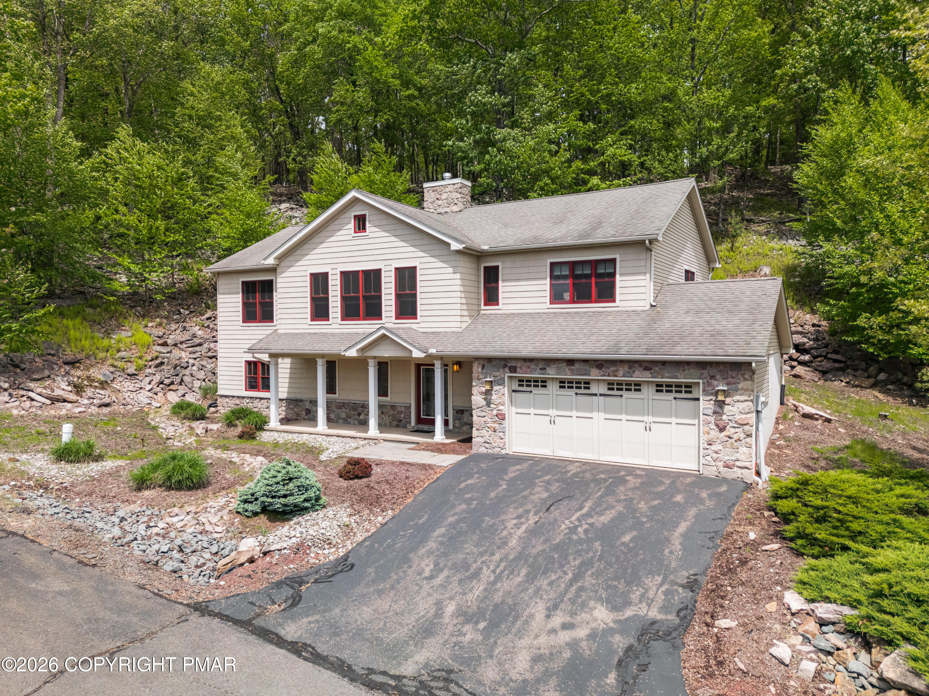 54 Bluestone Court Property Photo 2