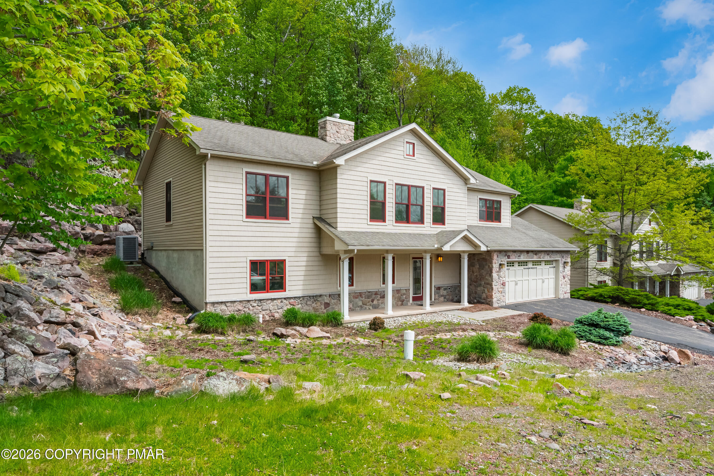 54 Bluestone Court Property Photo 7