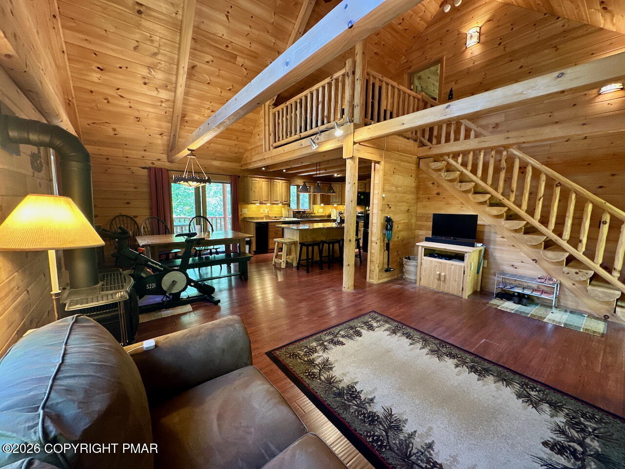 53 Hemlock Court Property Photo 3