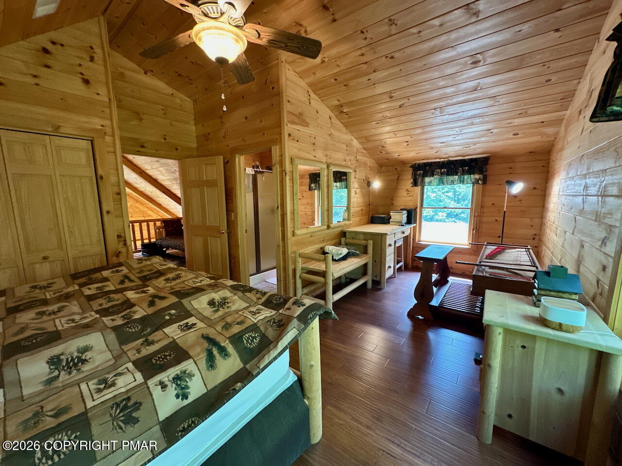 53 Hemlock Court Property Photo 5