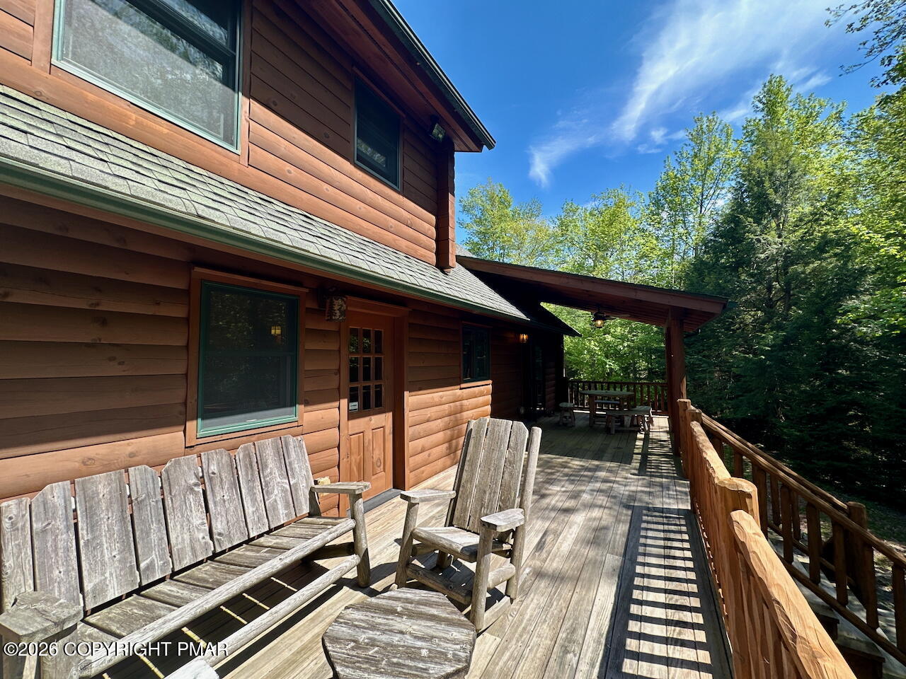 53 Hemlock Court Property Photo 6