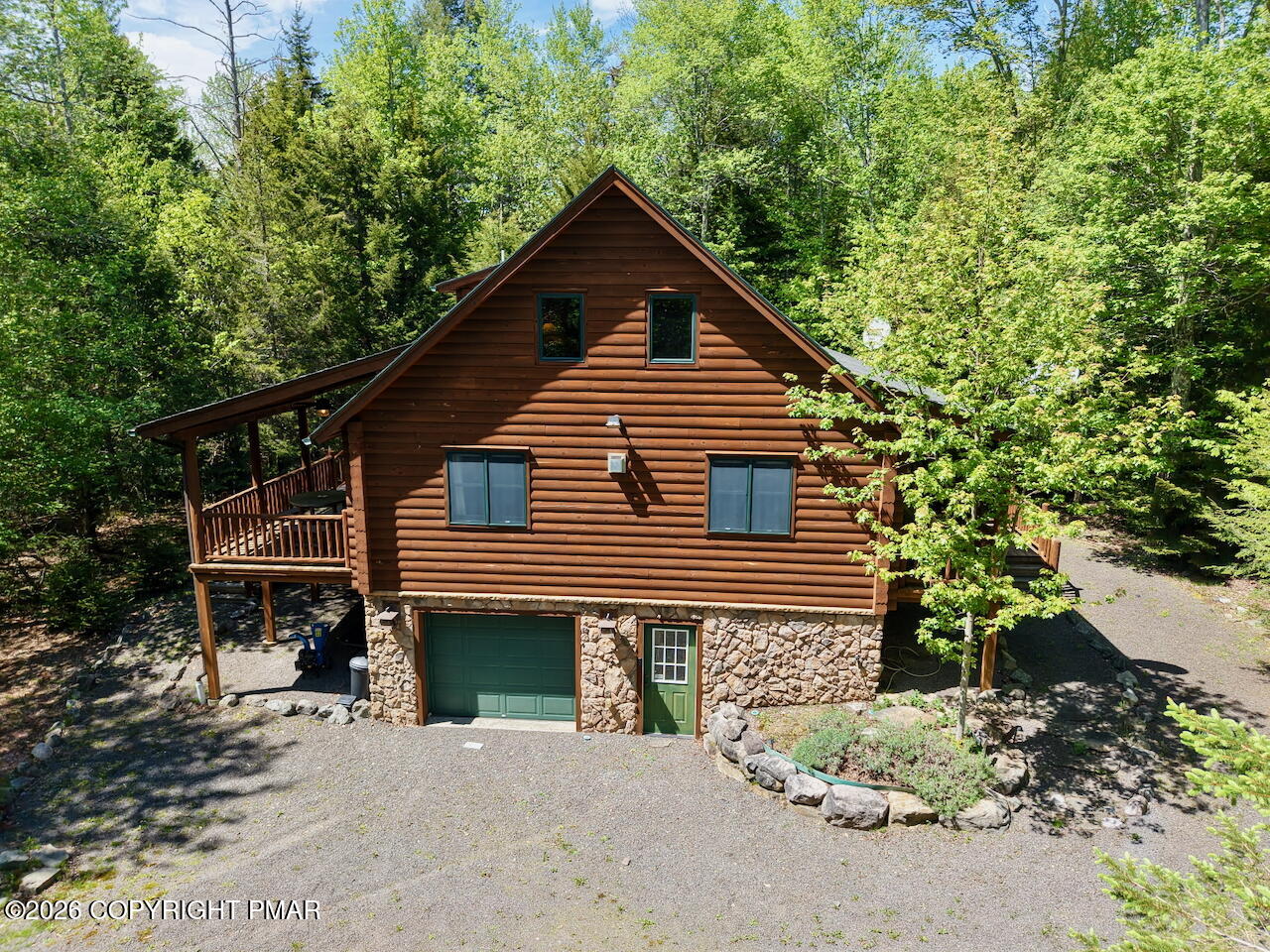 53 Hemlock Court Property Photo 17