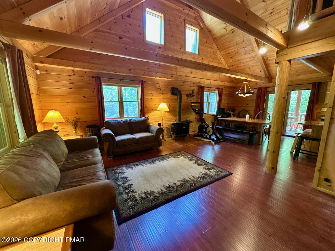 53 Hemlock Court Property Photo 18