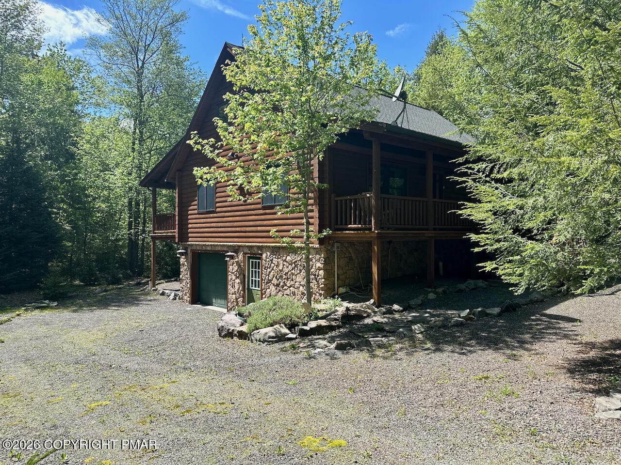 53 Hemlock Court Property Photo 25