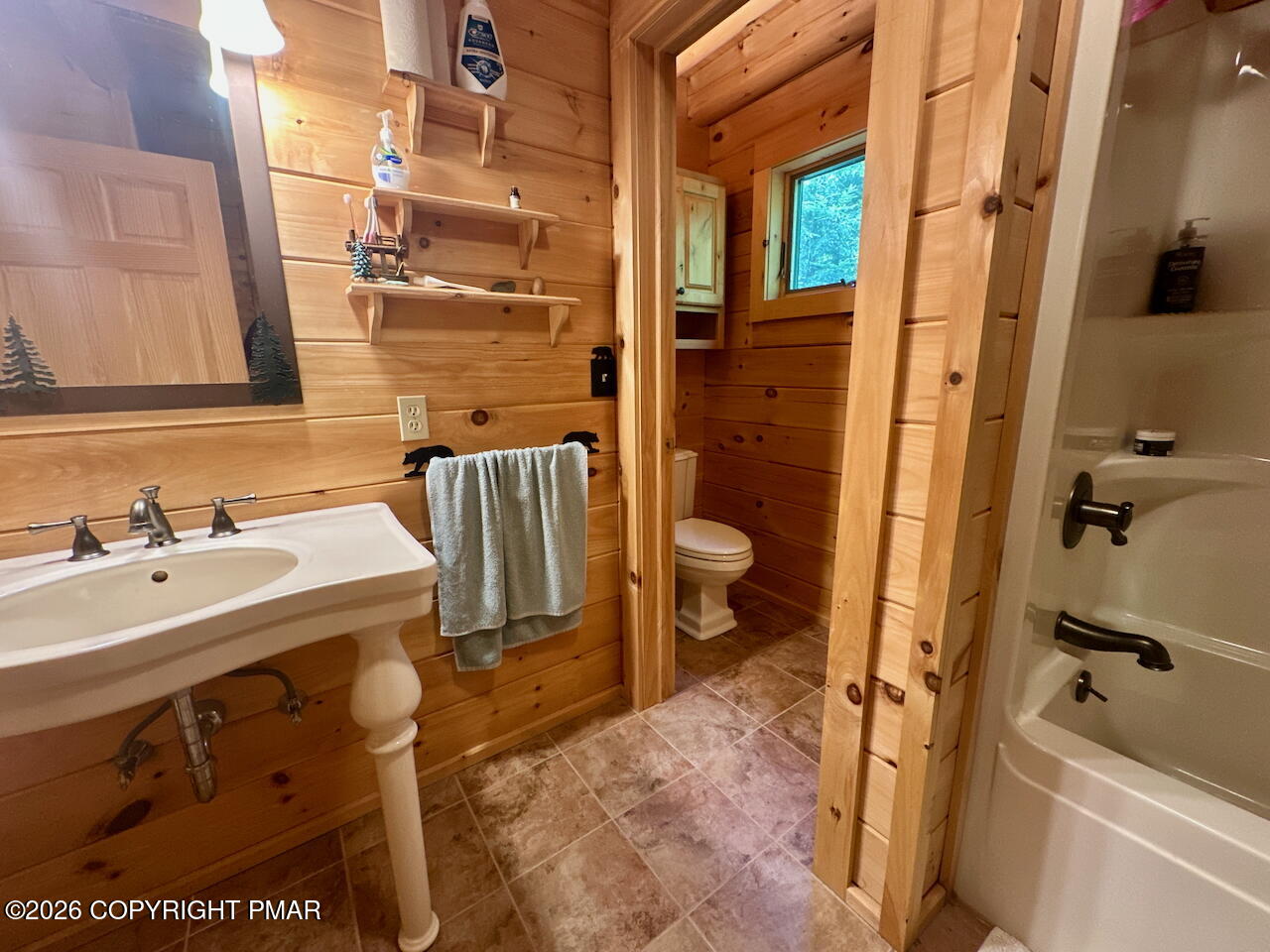 53 Hemlock Court Property Photo 40