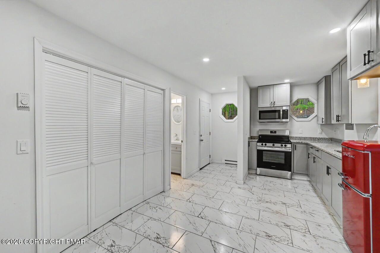 117 Tumble Court Property Photo 9
