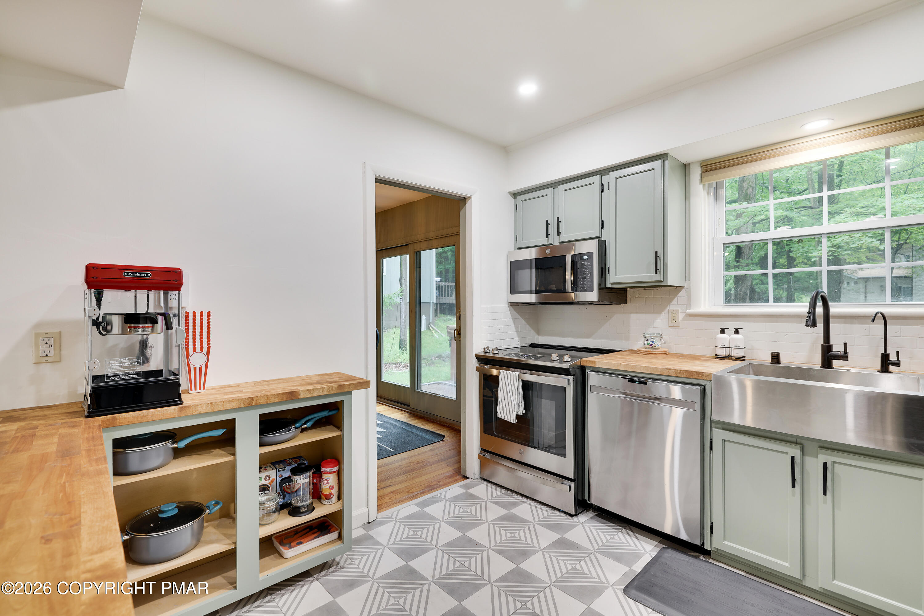 14 Sassafras Road Property Photo 14