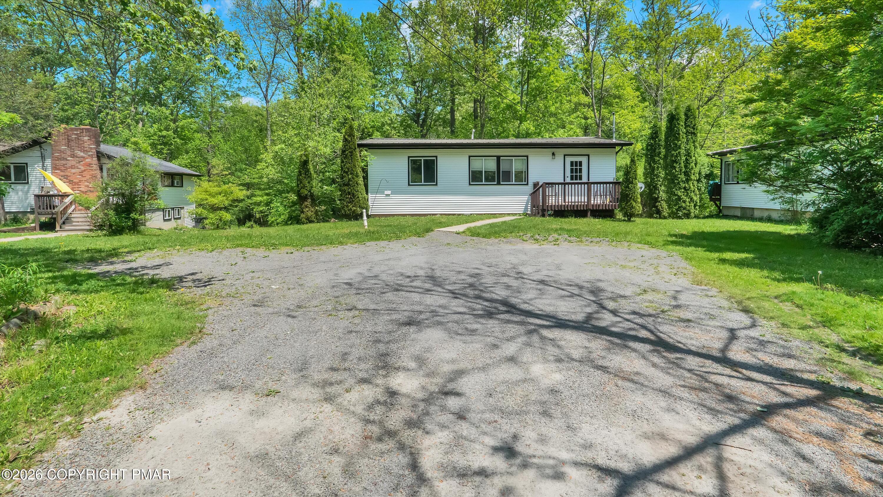 1462&1466 Pocono Lane Property Photo 10