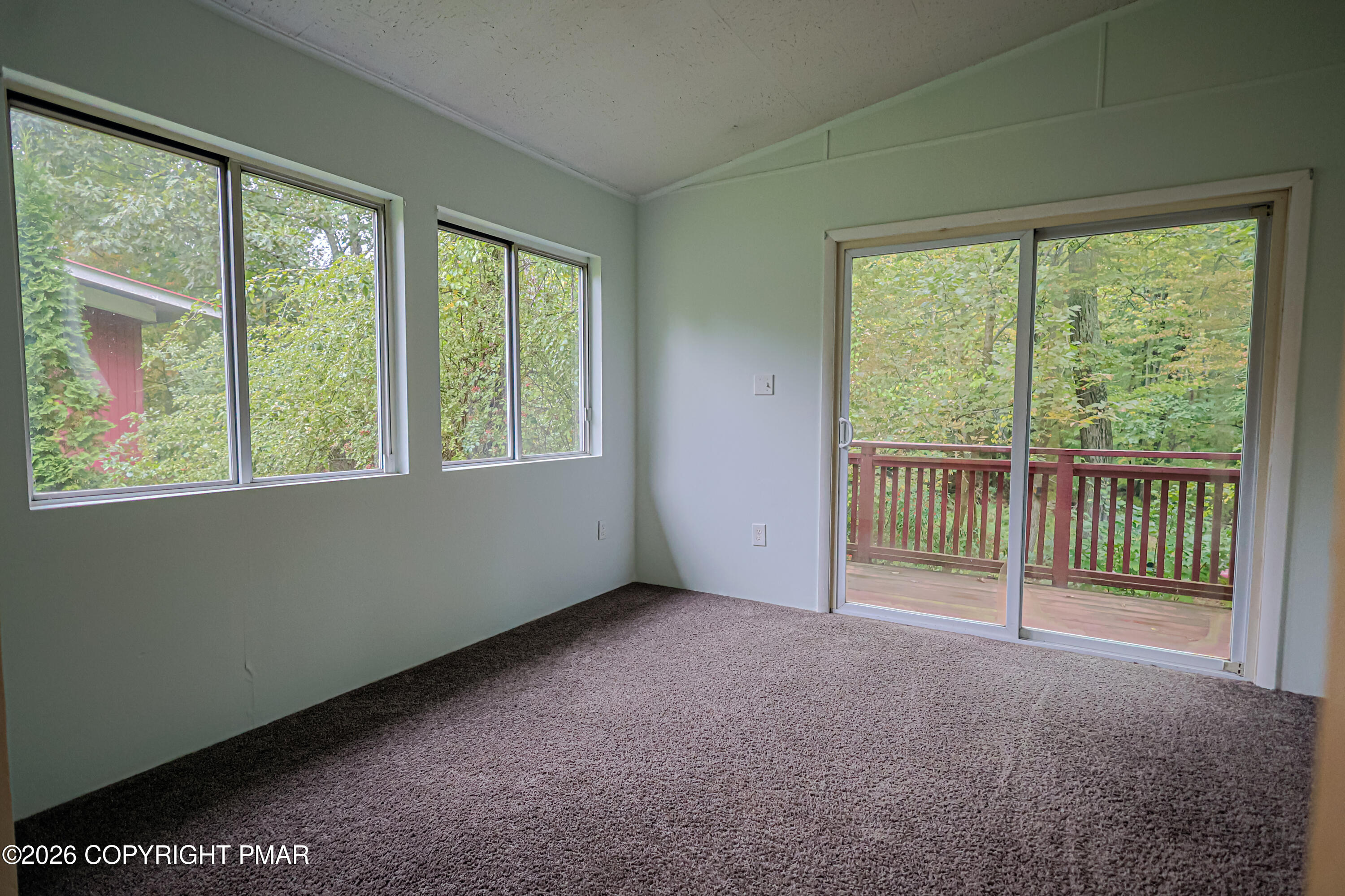 1462&1466 Pocono Lane Property Photo 13