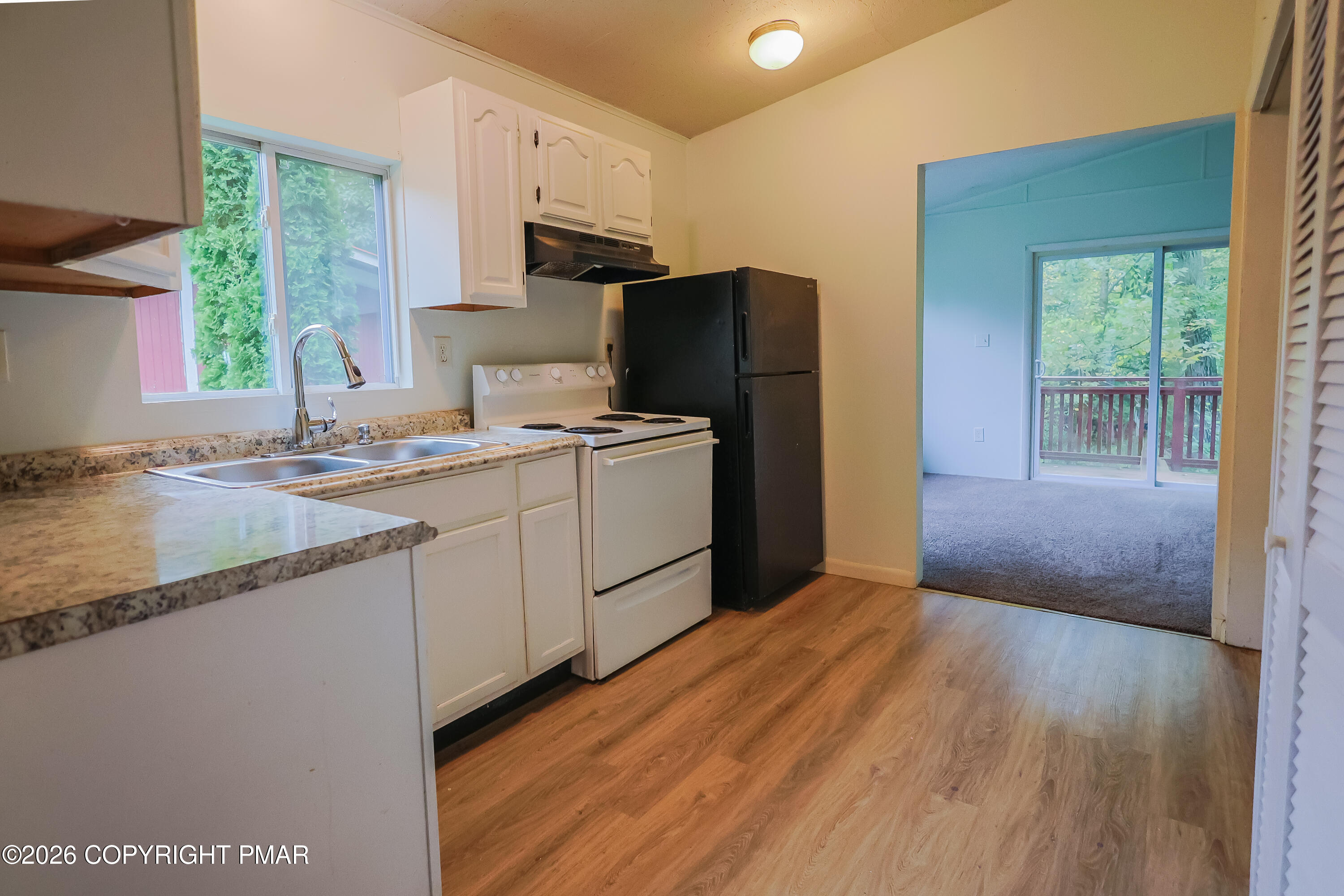 1462&1466 Pocono Lane Property Photo 14