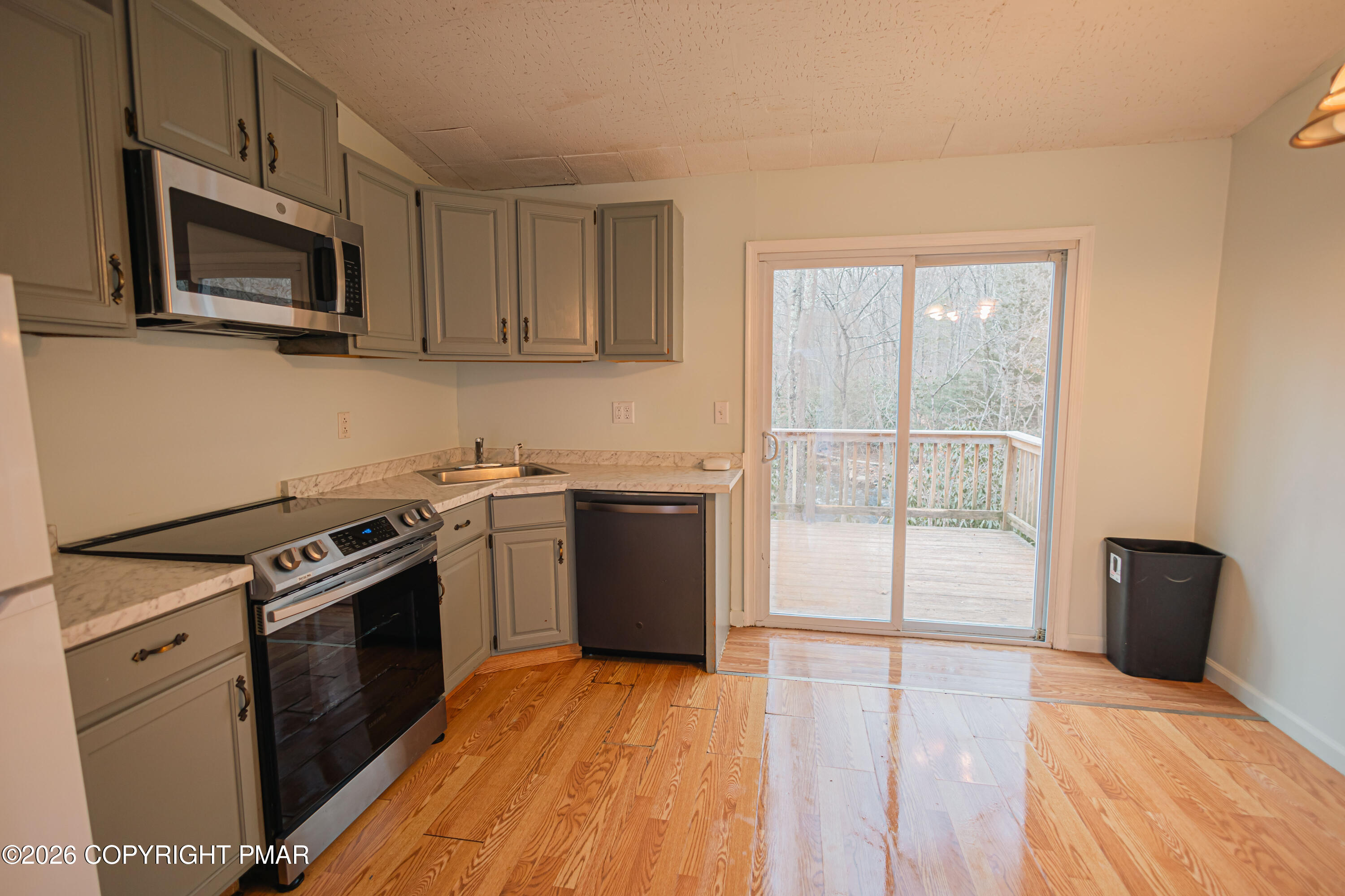 1462&1466 Pocono Lane Property Photo 23