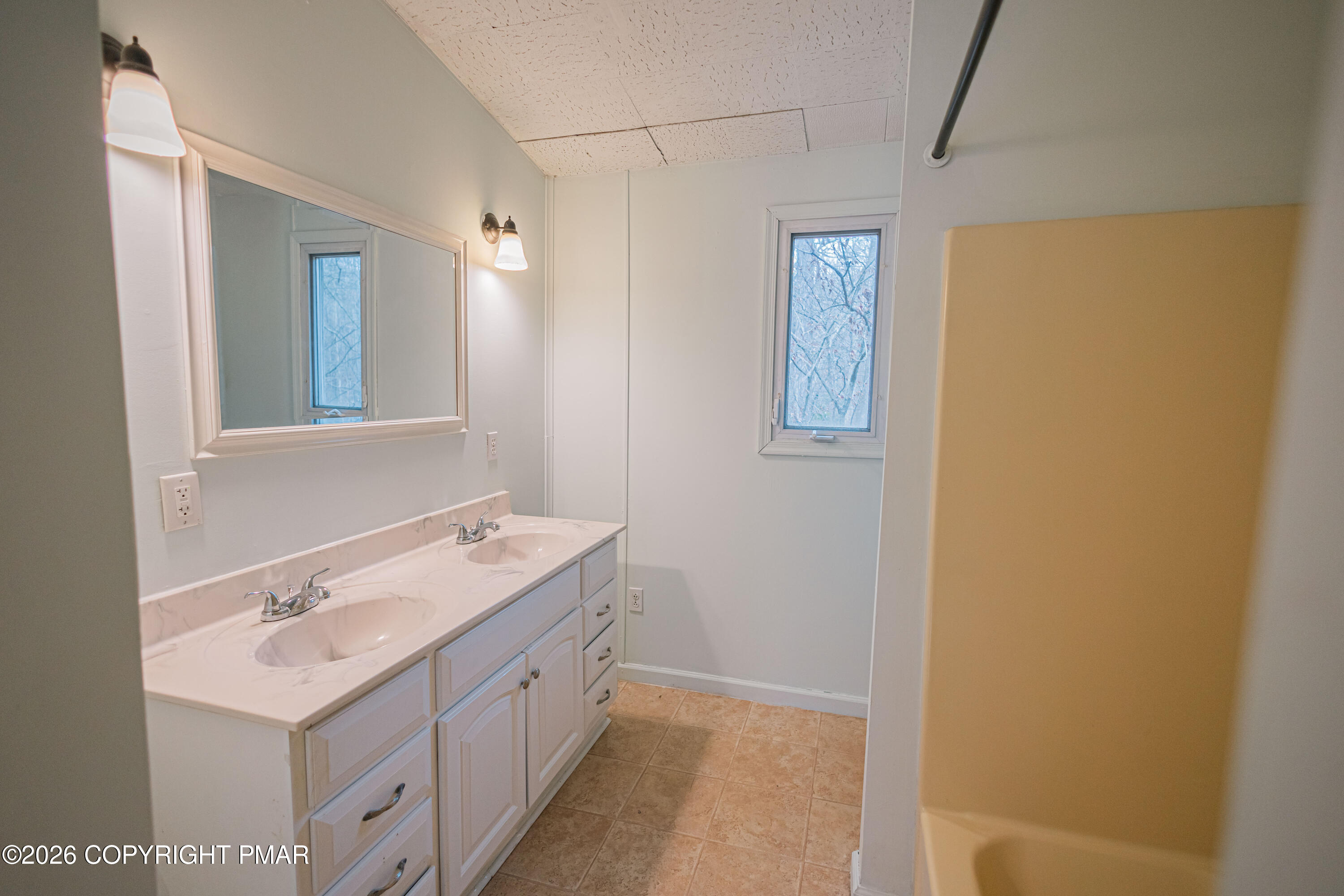 1462&1466 Pocono Lane Property Photo 24