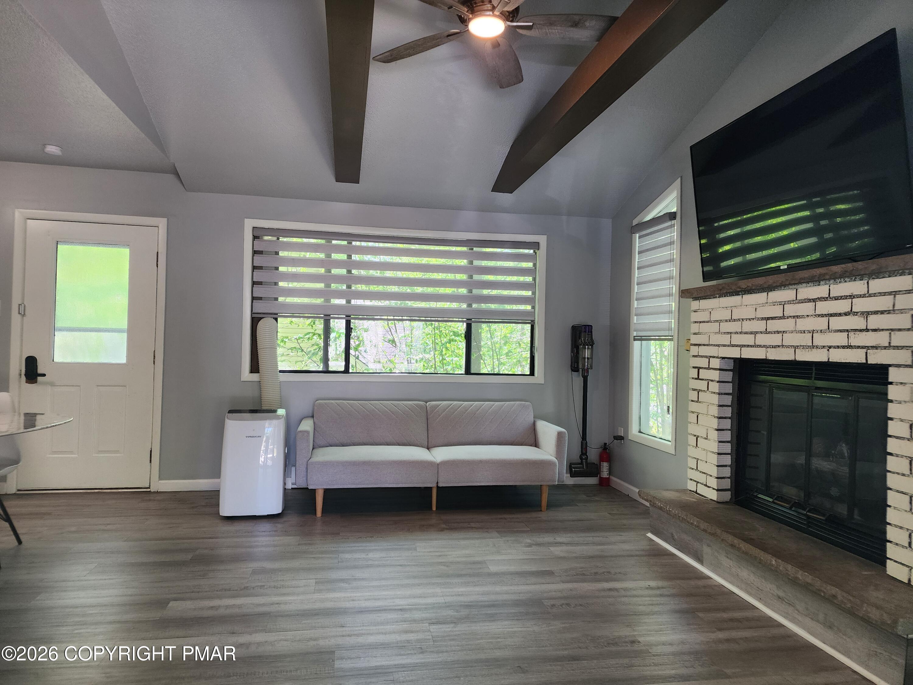 3332 Oberon Road Property Photo 7