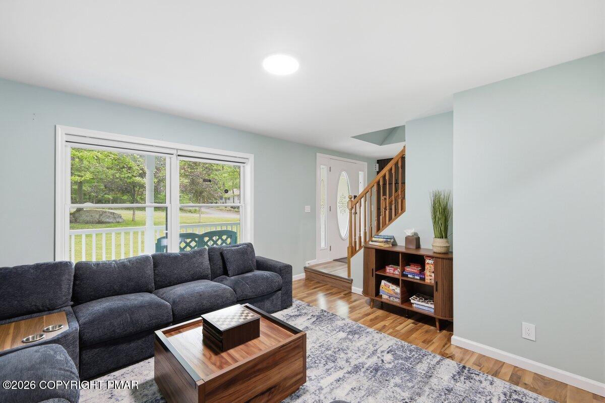 310 Estate Drive Property Photo 12