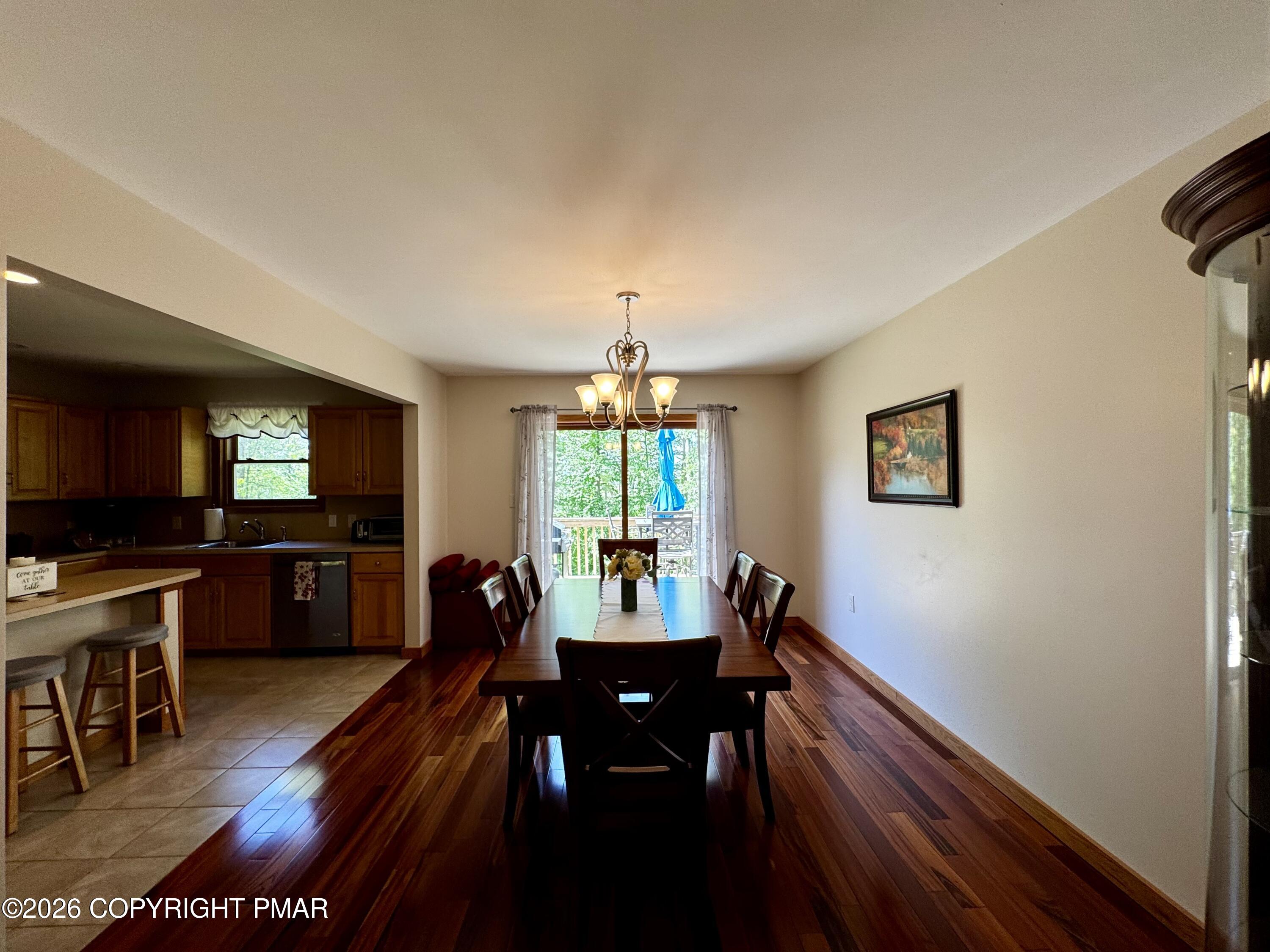 391 Rose Marie Lane Property Photo 4
