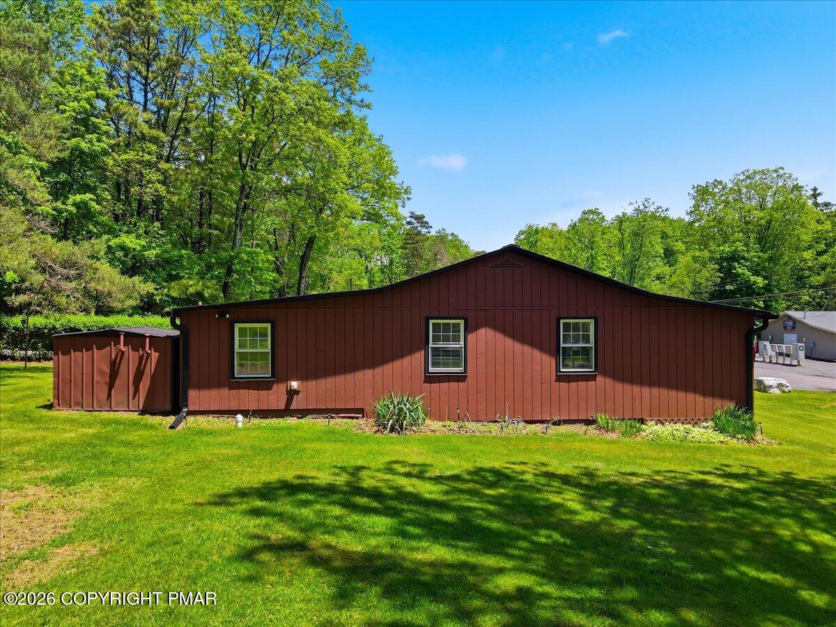 4421 Arrow Lane Property Photo 5