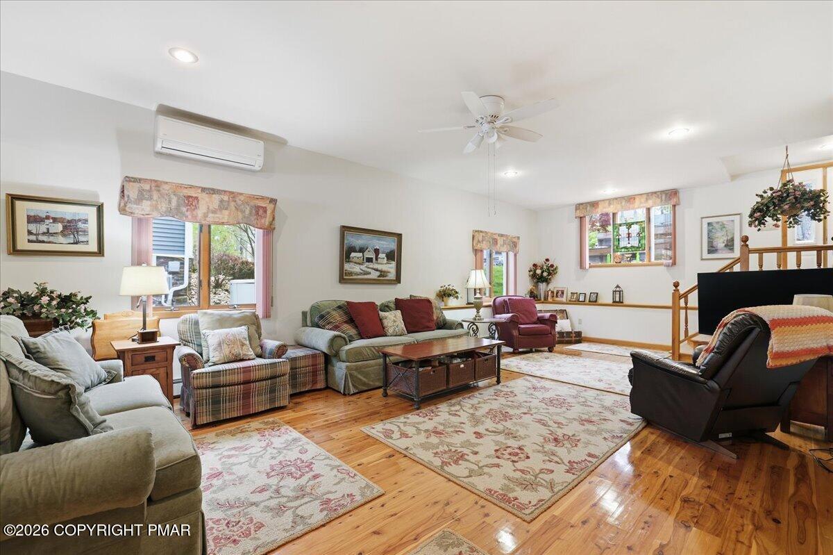 69 Lakeside Drive Property Photo 10