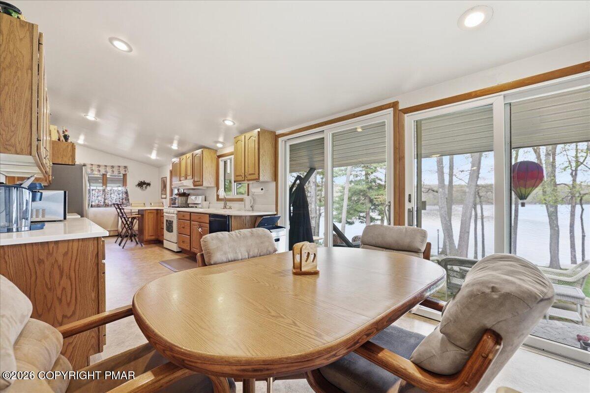 69 Lakeside Drive Property Photo 23